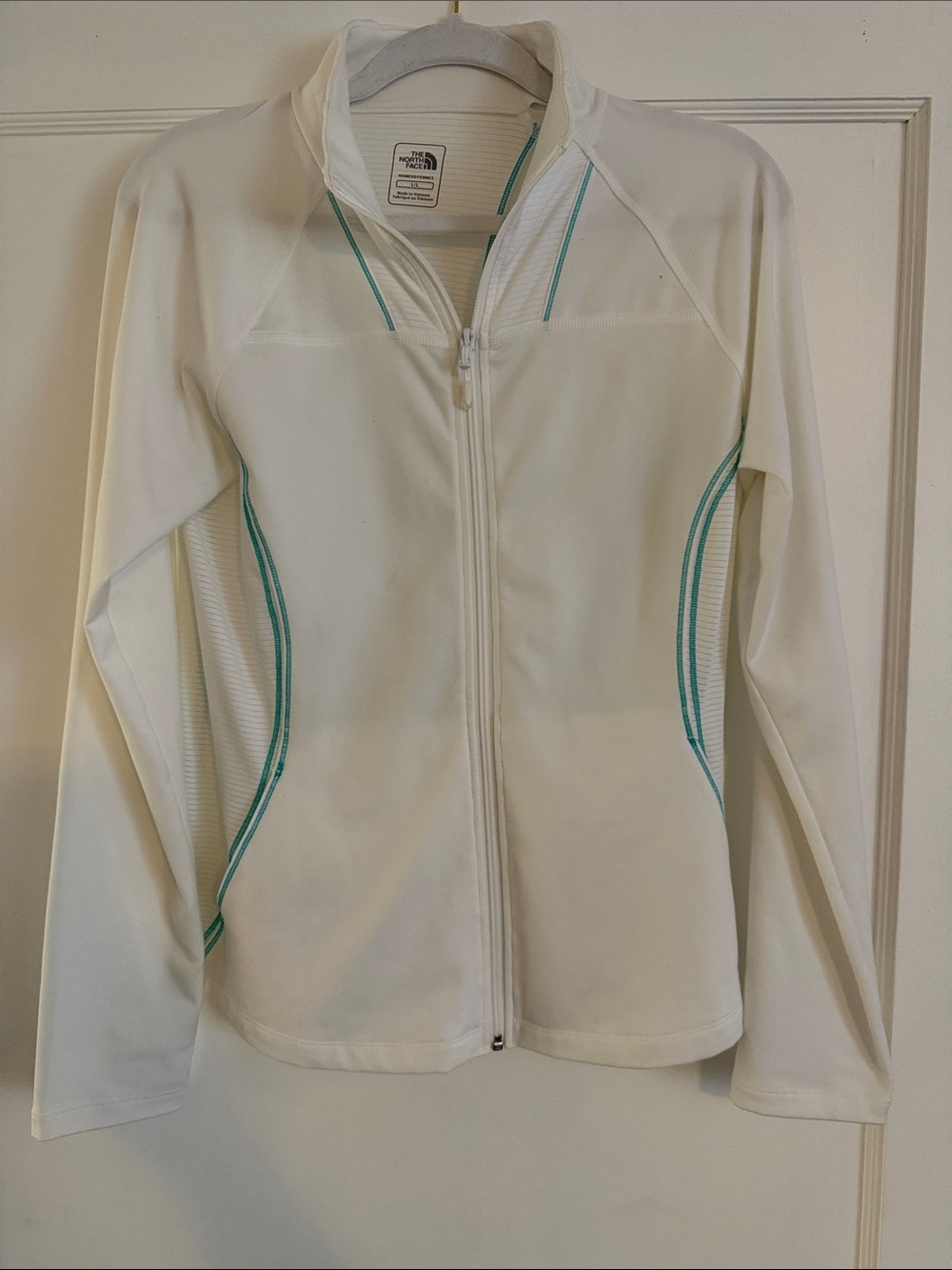 The North Face Women’s White Full-Zip Utility Jacket with Teal Trim